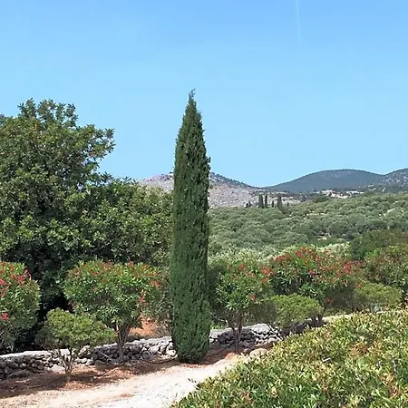 Sleeps 10 Pool Air Con Wifi * Μουσάτα