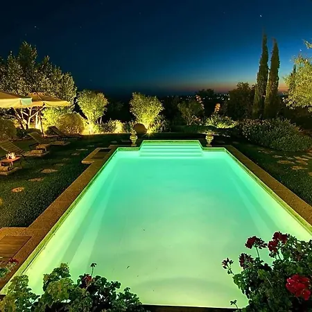 Βίλα Sleeps 10 Pool Air Con Wifi Μουσάτα
