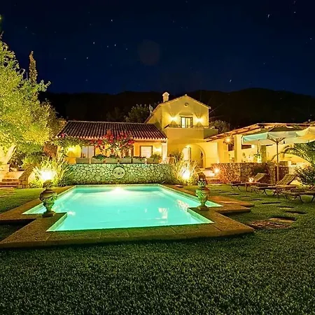 Sleeps 10 Pool Air Con Wifi Βίλα