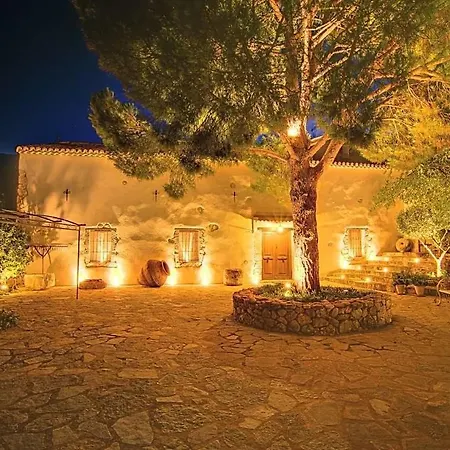 Βίλα Sleeps 10 Pool Air Con Wifi Μουσάτα