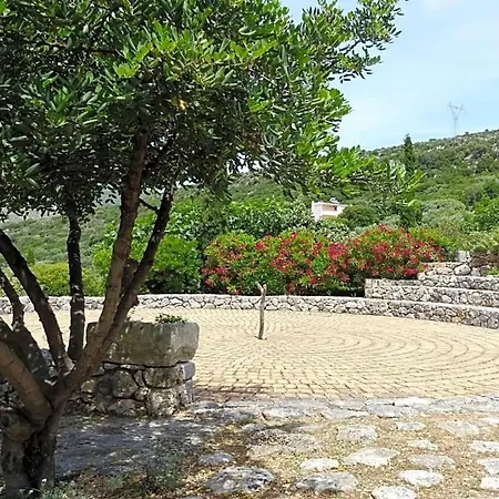 Villa Sleeps 10 Pool Air Con Wifi *